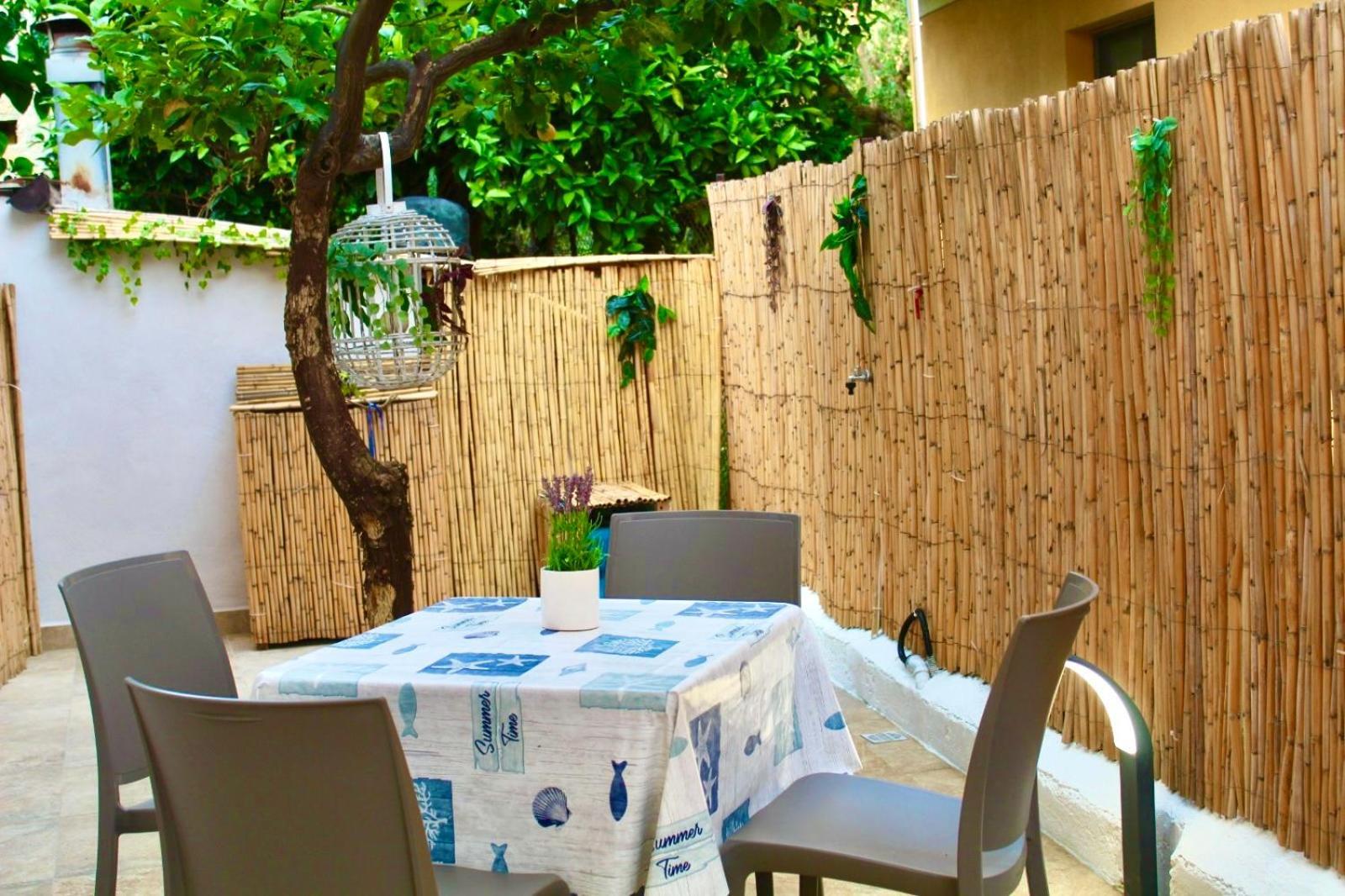 Sea Garden Apartments Асчеа Екстериор снимка